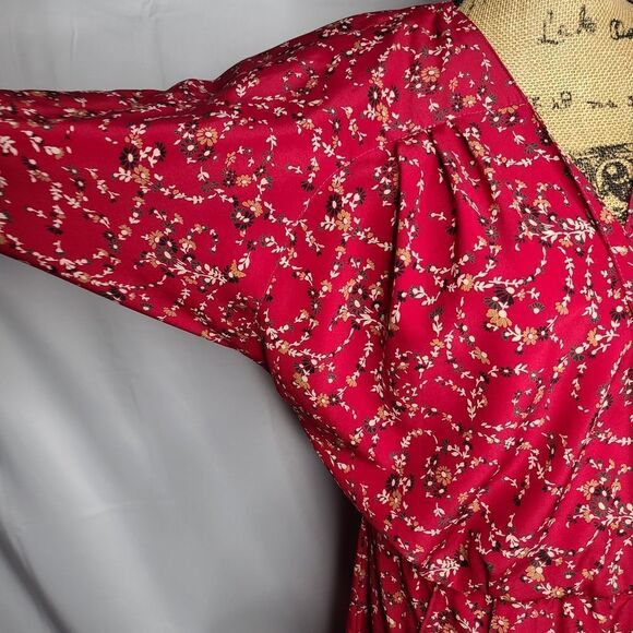 Vintage 80s Red Dainty Floral Cottagecore Deep V-Neck Midi Dress - Picture 7 of 16